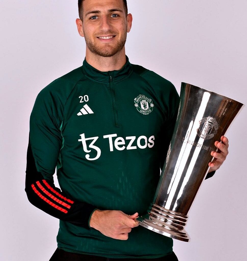 Dalot foi considerado o melhor jogador da época do Man United pelos colegas de equipa