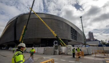Real Madrid budgets more than 1 billion in income next season. Real Madrid are working tirelessly to become the first institution in the history of football worldwide to overcome the barrier of 1 billion euros in ordinary income (without including any player sales or assets).