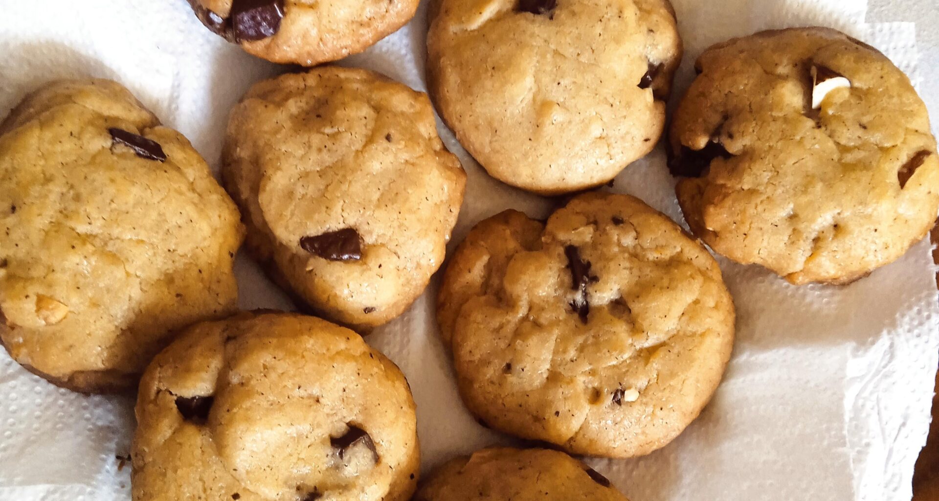 Choco and nuts cookies