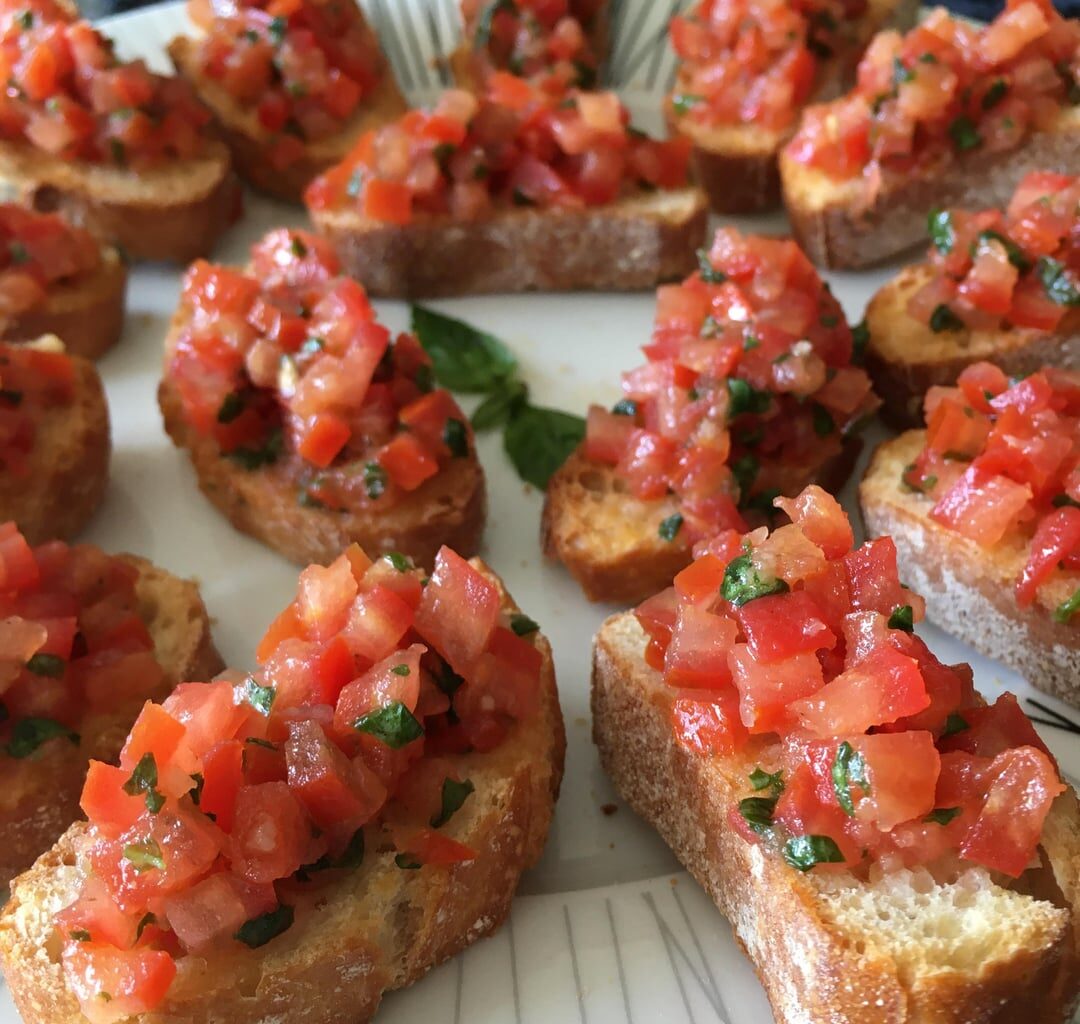 Sunny Bruschetta for cloudy day ☀️😋