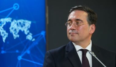 España pide a Milei que rectifique, llama a consultas a la embajadora en Buenos Aires y exige una disculpa pública