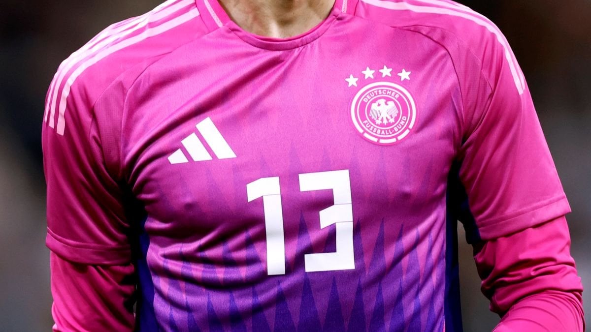 Das große EM-Trikotranking von 11 FREUNDE: Pinkwashing