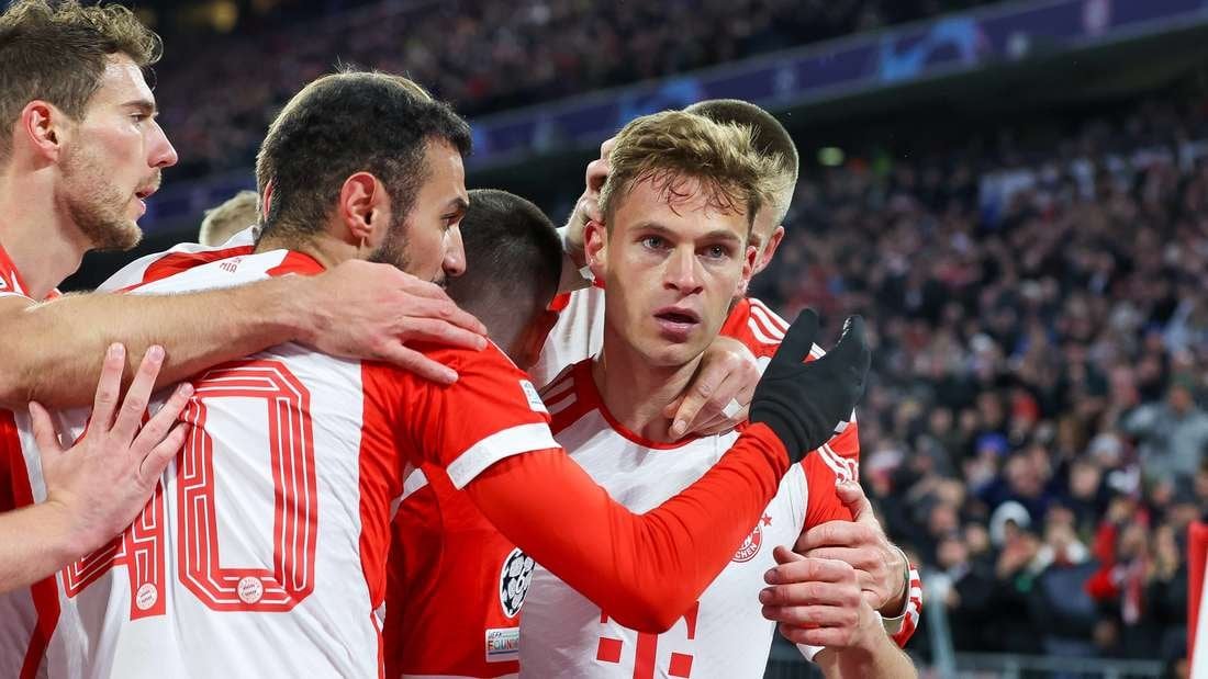 Joshua Kimmich on when Toni Kroos got criticized in Germany as sidepass merchant (Querpass-Toni): "His style of play is actually not based on many sideways passes. Toni is someone who actually plays very, very vertically and often looks for the solution forward."