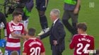 @DAZN_ES: Ancelotti is a coach, teacher, father... and a true gentleman with his rival 🎩 This is how he reminded his players to greet the Granada players after the game #Super8 [English Translation]