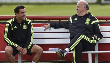[@BarcaUniversal] Vicente del Bosque: "Xavi has a great future as a manager, he will likely return to Barcelona at one point. If anything, he spoke too much. When you speak too much, it goes against you. He was good, he showed that he has enough experience and talent to manage the team."
