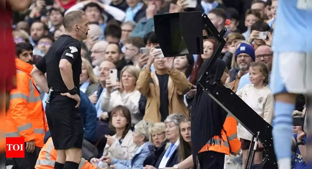 Referee to wear camera in Crystal Palace vs Manchester United Premier League fixture