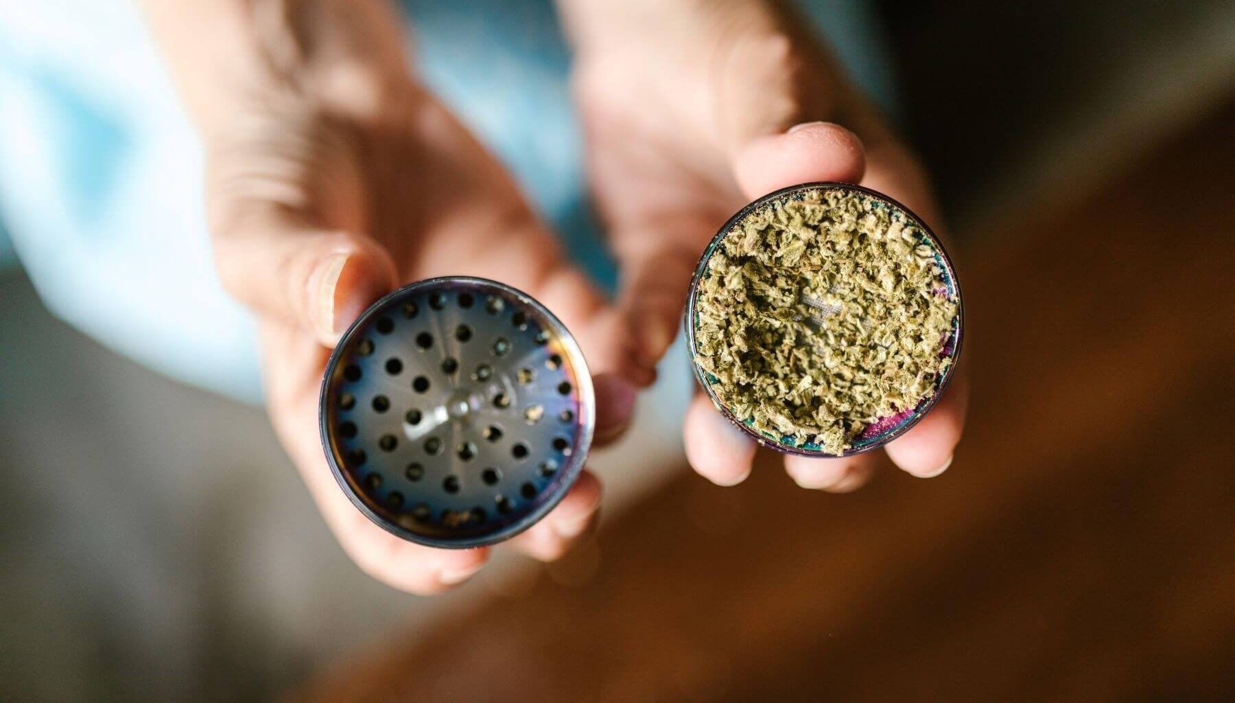 Detenen un venedor de marihuana, comissen una llibreta i convoquen els 15 suposats clients