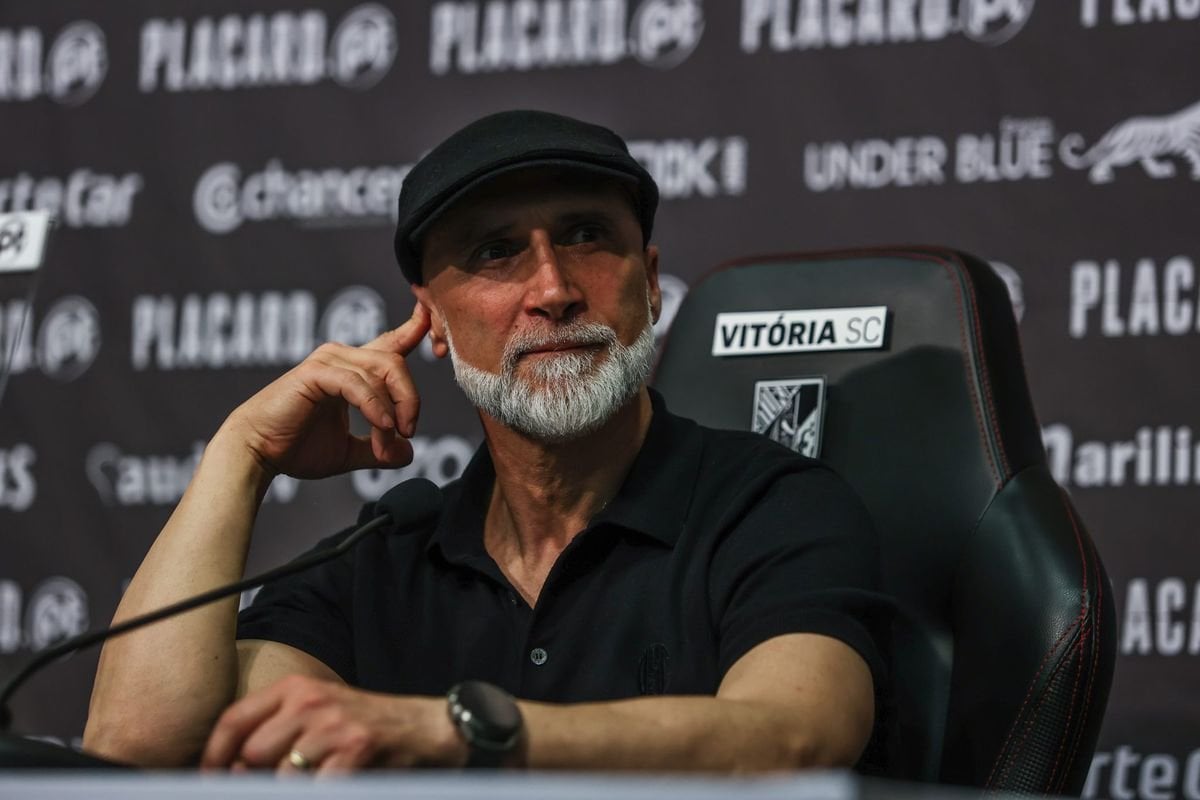 Vitória de Guimarães: Álvaro Pacheco ruma ao Vasco da Gama e já não orienta treino de hoje - Mais 1 treinador na mesma época