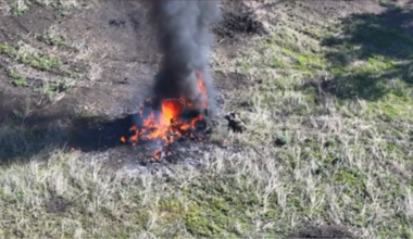 Russian soldiers in a Desertcross "golf kart" gets hit with Ukrainian machine gun fire. May 2024