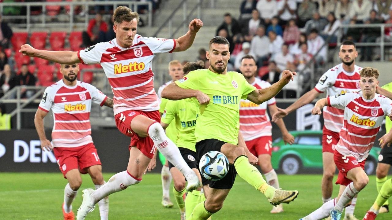 Relegation zur 2. Bundesliga: Kein Sieger zwischen Regensburg und Wehen Wiesbaden