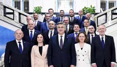 Hrvatska ima novu Vladu, Plenković i ministri prisegnuli! Odbijen prijedlog Možemo! o HEP-u, Grmoja naljutio Jandrokovića