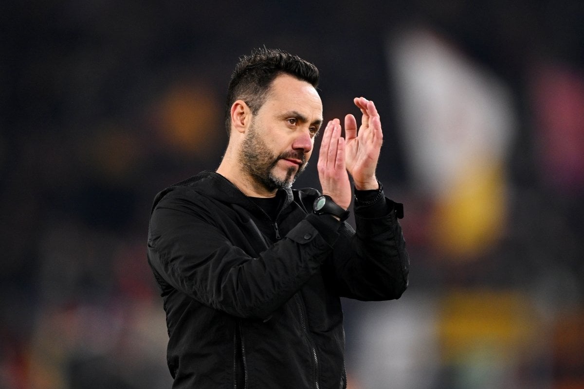 Roberto De Zerbi (linked with Barça) leaves Brighton after the end of this season. [@JacobsBen]
