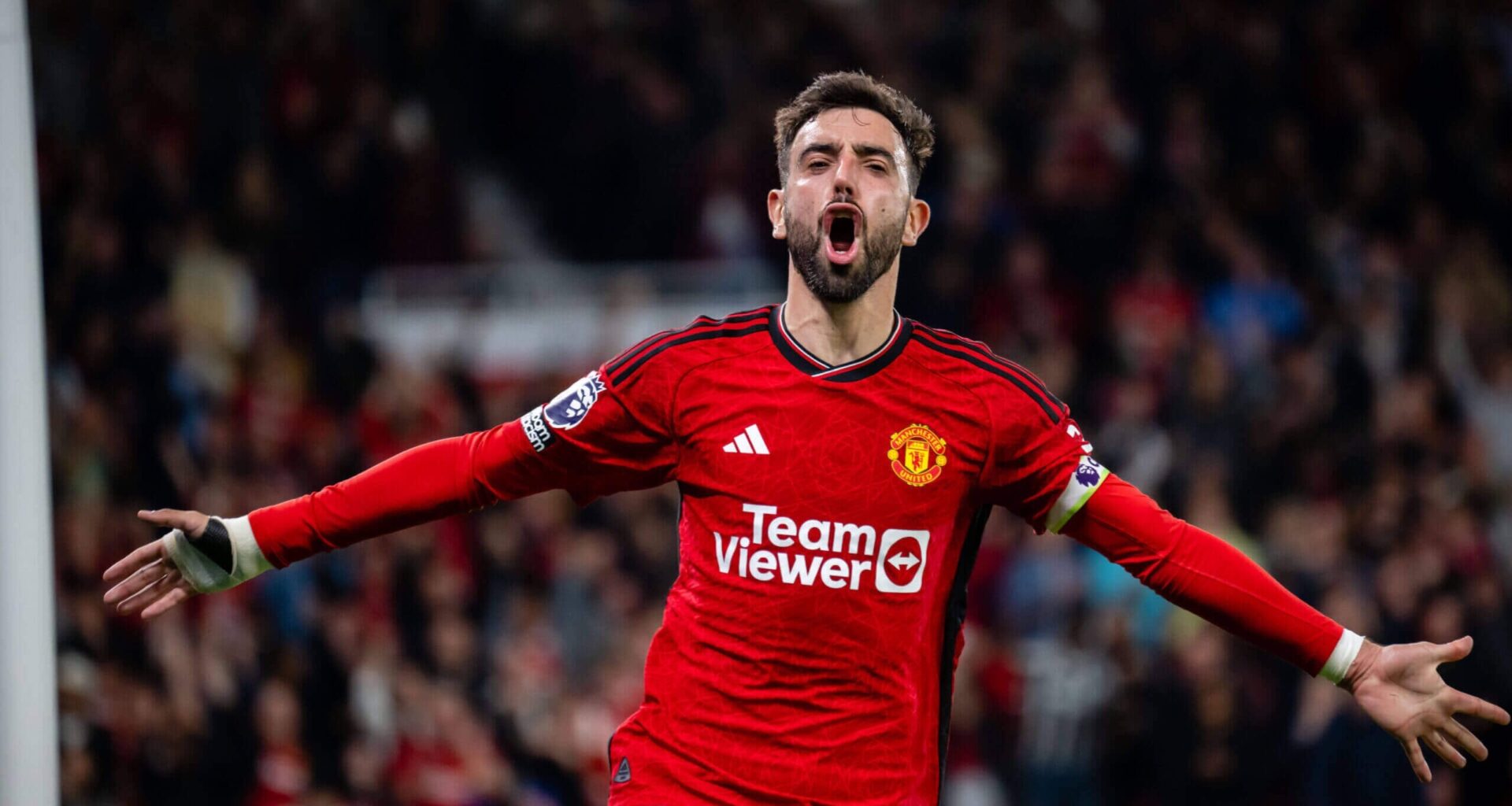Ten Hag dismisses Fernandes' cryptic TV interview on his future