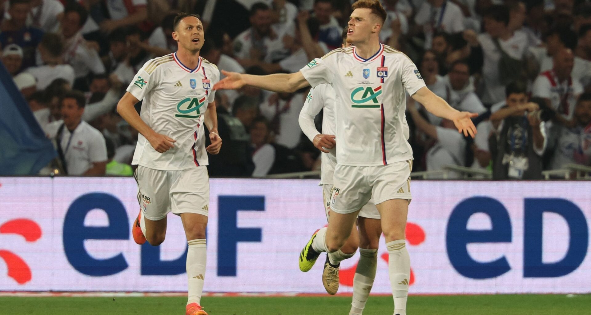 [OptaJean] 9 - Paris have conceded 9 goals from a corner situation this season, a record in a season in all competitions since 2011/12 (11). Fault.