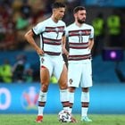 Cristiano Ronaldo quer Bruno Fernandes no Al Nassr e o clube saudita está disposto a pagar o que for necessário para assegurar o internacional português, avança o 'Mirror'.