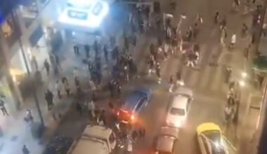 Διαδηλωτές για τη Γάζα προκάλεσαν ταραχές έξω από ξενοδοχείο που μένουν Ισραηλινοί στο κέντρο της Αθήνας