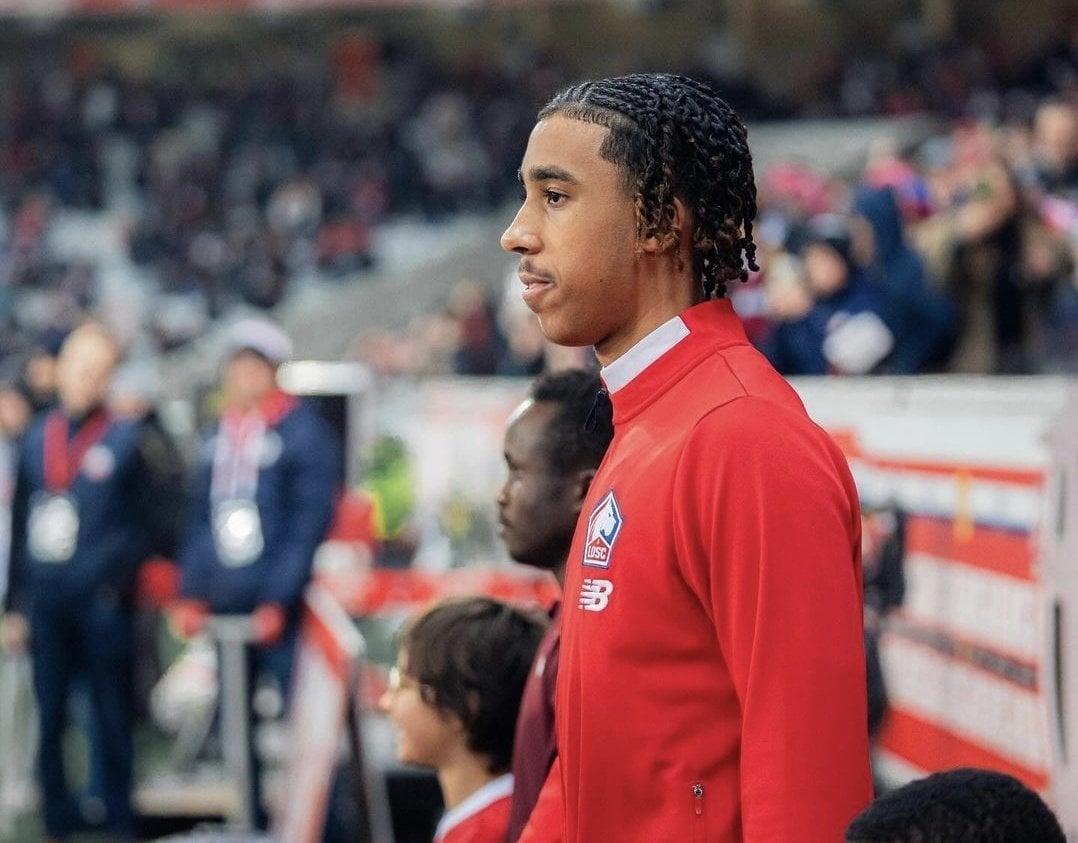 [Santi Aouna] Real Madrid to send an offer of between 30M-40M for Leny Yoro. The Madridistas asked Yoro to be patient and refuse all other offers. Madrid counts on the player’s willingness to join them to tip the scales. Paris continues to push