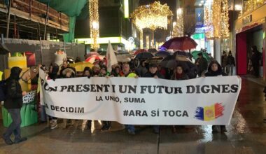 Condemnat un manifestant per cridar al director adjunt de la policia 'puto policia, para'm el trànsit'