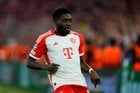 Davies can really imagine staying at FCB for the next few years. That also has to do with the fact that Real aren't really moving for him. From the player's camp, it is said that staying is also an attractive outcome. The player has yet to make enough concessions regarding his salary demands