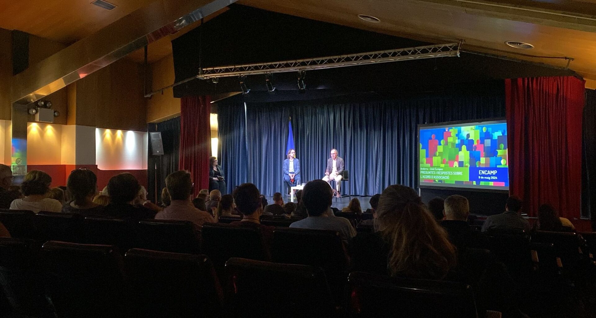 Es retarda el referèndum per l'acord d'associació de la UE