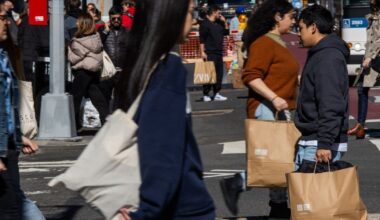 Why are American consumers spending so much? They say the economy is bad, but they’re spending like it’s booming. For more than a year, economists have warned about the “death of the consumer” and a resulting recession — neither of which have materialized.