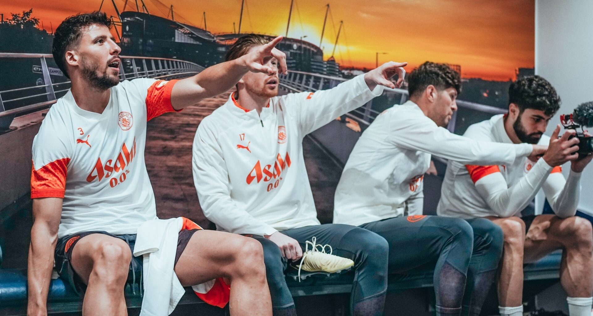 Players react to updated motivational message on boot room wall