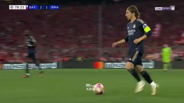 Modrić pass to Vinicius