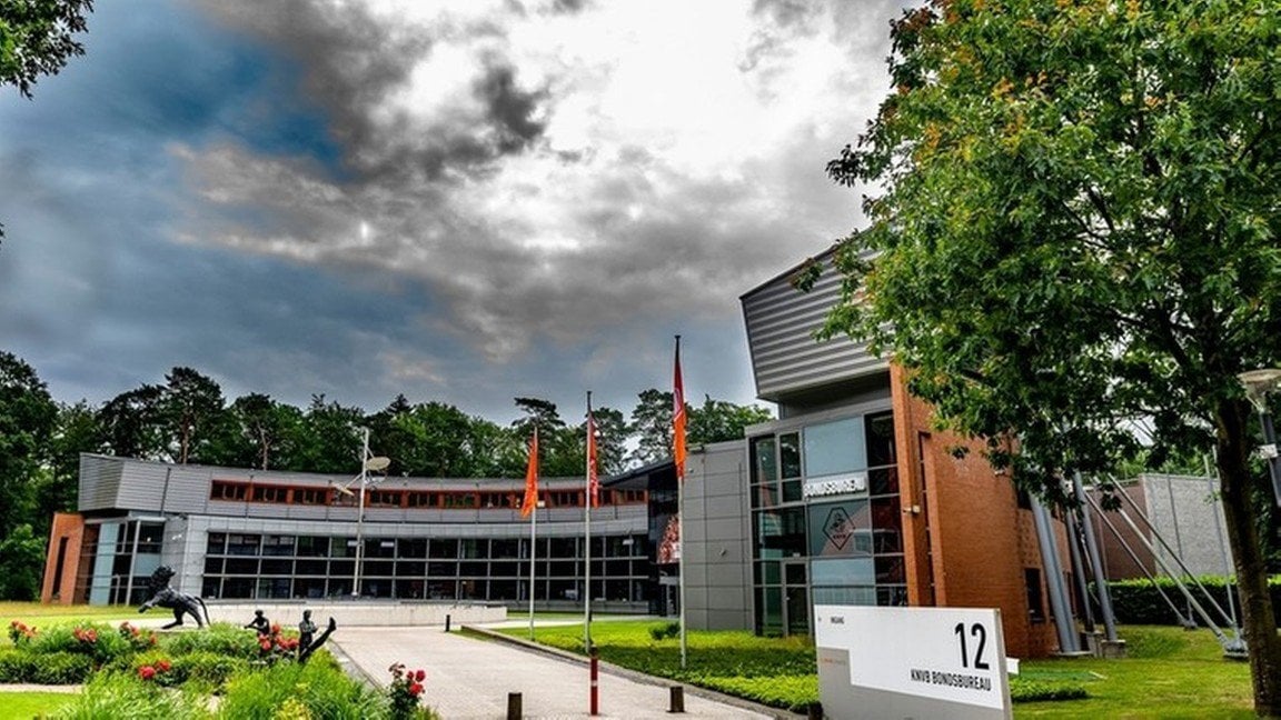 Clubs vote for investigation into KNVB governance