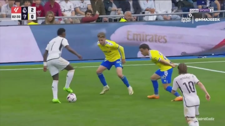 Vini almost giving an assist