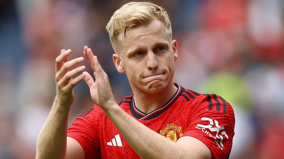 Donny van de Beek misses Man United's FA Cup win for a music concert