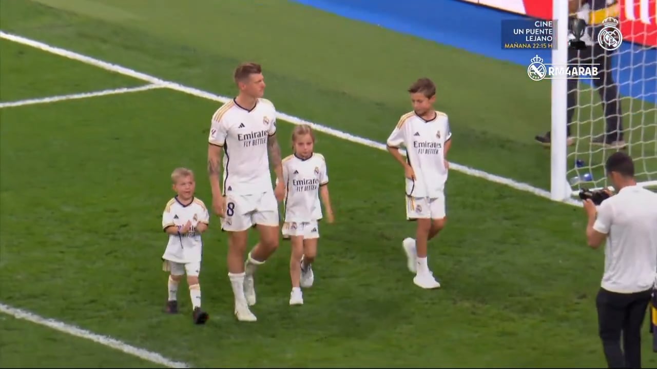 Toni Kroos laps around the entirety of Santiago Bernabeu with his children knowing this is the last moments of his time at the stadium with the fans.