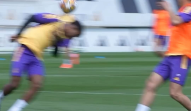 The goal is nice and all but I just love the way the team goes “Ardaaaa” as soon as the ball hits the net; It’s just such a nice atmosphere to be in as a player