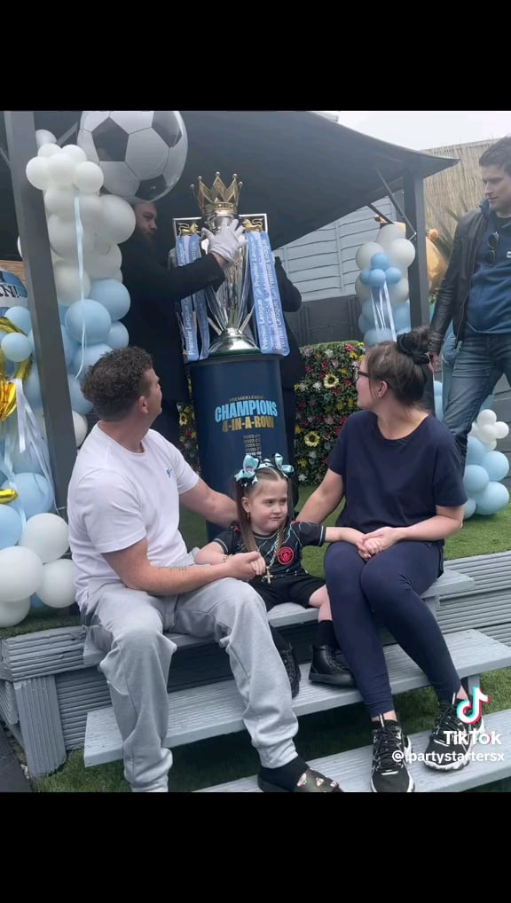 First stop on the PL trophy tour