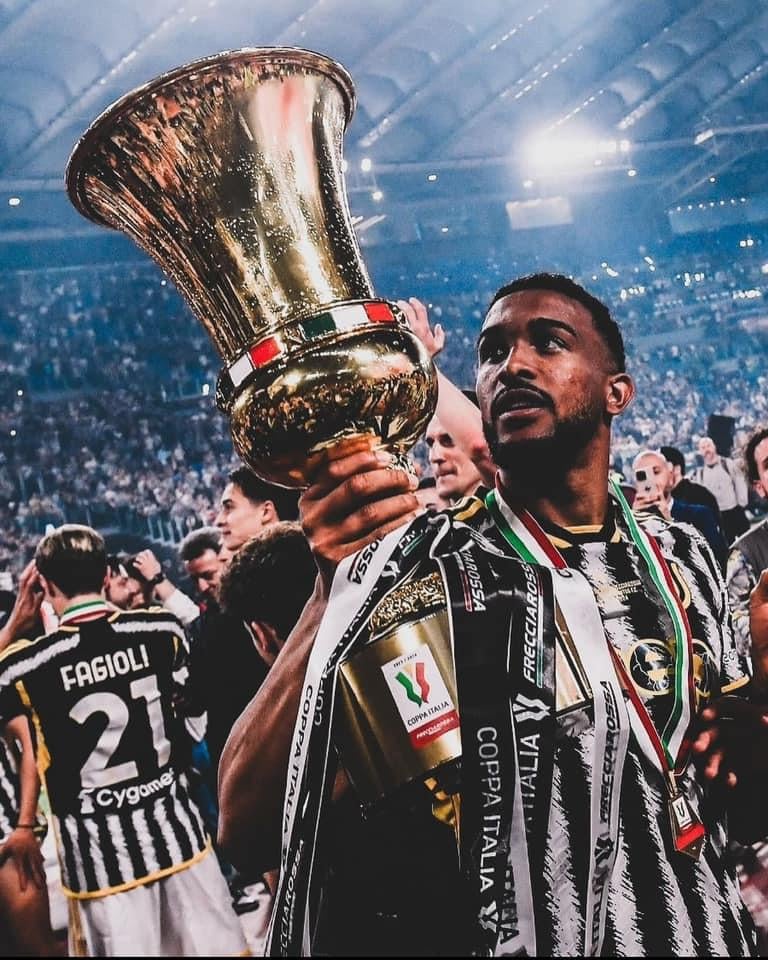 We need to keep him at all cost 🧱🇧🇷🤍 One of the best in the world 💎