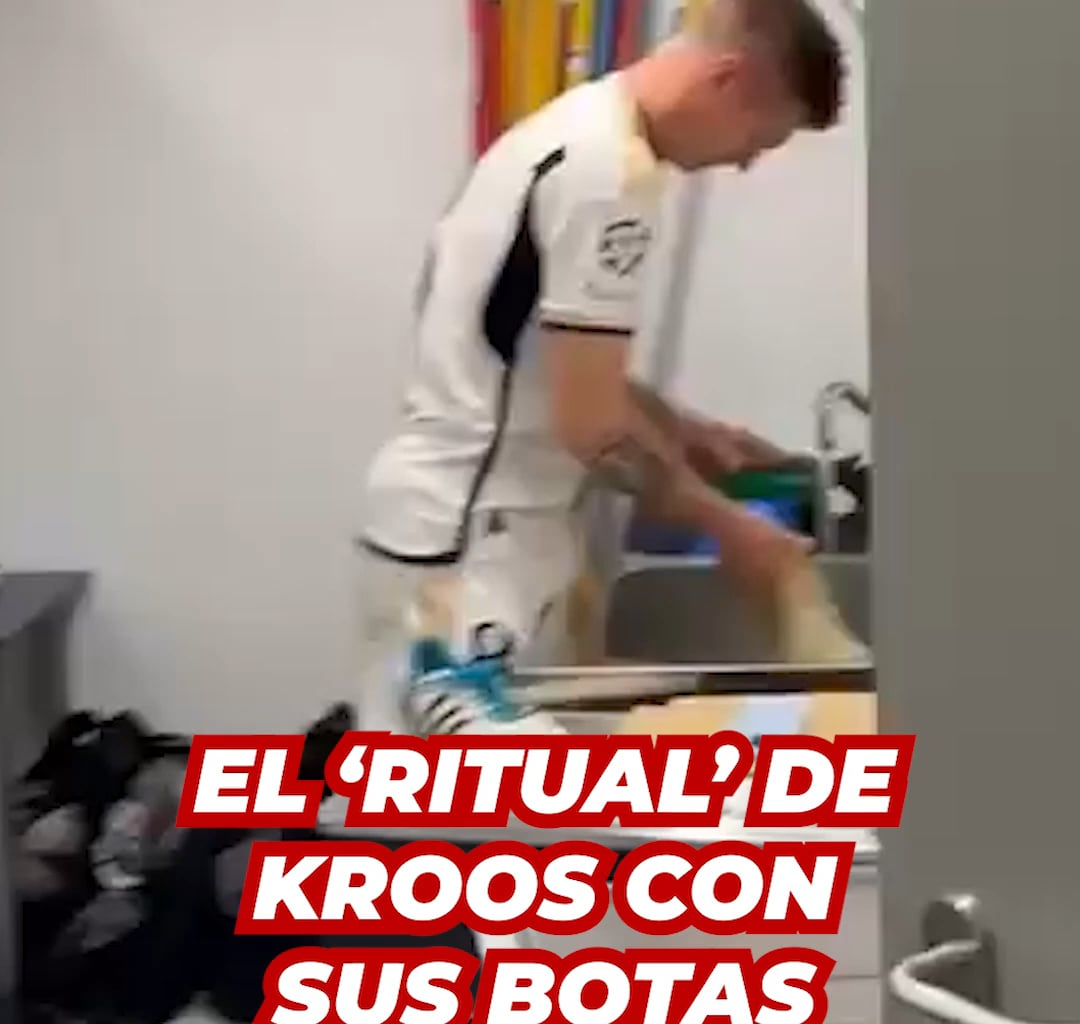 Toni Kroos ritual after all his games
