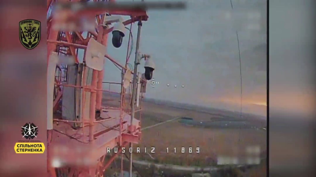 Russian surveillance cameras placed on a high tower in the village of Vasylivka, Kherson region, were located and destroyed by drone operators of the 501st Separate Marine Infantry Battalion.