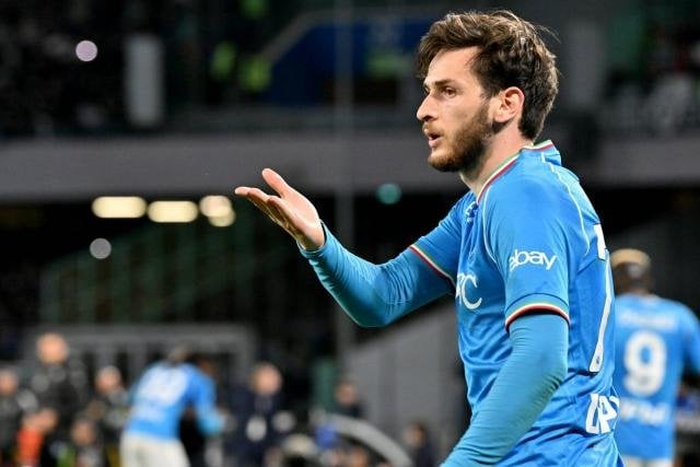 [L’Équipe] PSG and Kvaratskhelia have reached an agreement. The Georgian wants to join Paris now. The club values him at €60m and the possibility of including players in the deal cannot be ruled out.