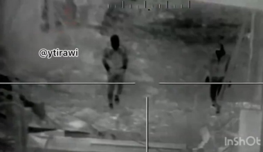 Le journaliste Younis Tirawi a récupéré des vidéos publiées sur les réseaux sociaux par un soldat Israëlien montrant plusieurs exécutions de civils dans la bande de Gaza