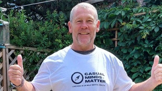 Burnley FC fan Ian is walking from Schiphol to Helmond bare footed, for charity. He will arrive Friday to attend the derby against FC Eindhoven.