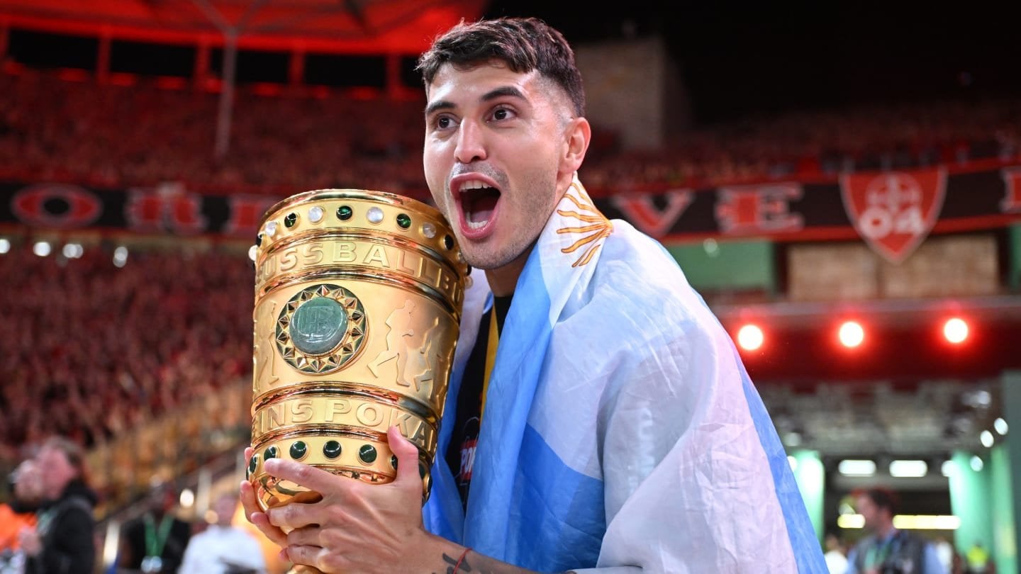 Bayer Leverkusen star Exequiel Palacios flattered by Barcelona interest
