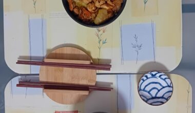 J'ai fais un Kei-chan (plat Japon traditionnel de la préfecture de Gifu. Poulet mariné au chou blanc en gros.)