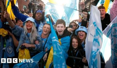 Thousands turn Manchester blue for Cituy's victory parade