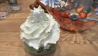 Fraises chantilly maison