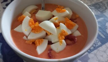 Salmorejo with jamón and hard boiled egg