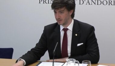 El Consell General publica documents que mostren que Punjabi va aprovar la nova graella salarial