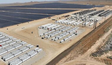 Batteries are taking on gas plants to power California's nights. California’s record 10 gigawatts of grid batteries are finally pushing solar generation into post-sunset hours at a meaningful scale, new data shows.