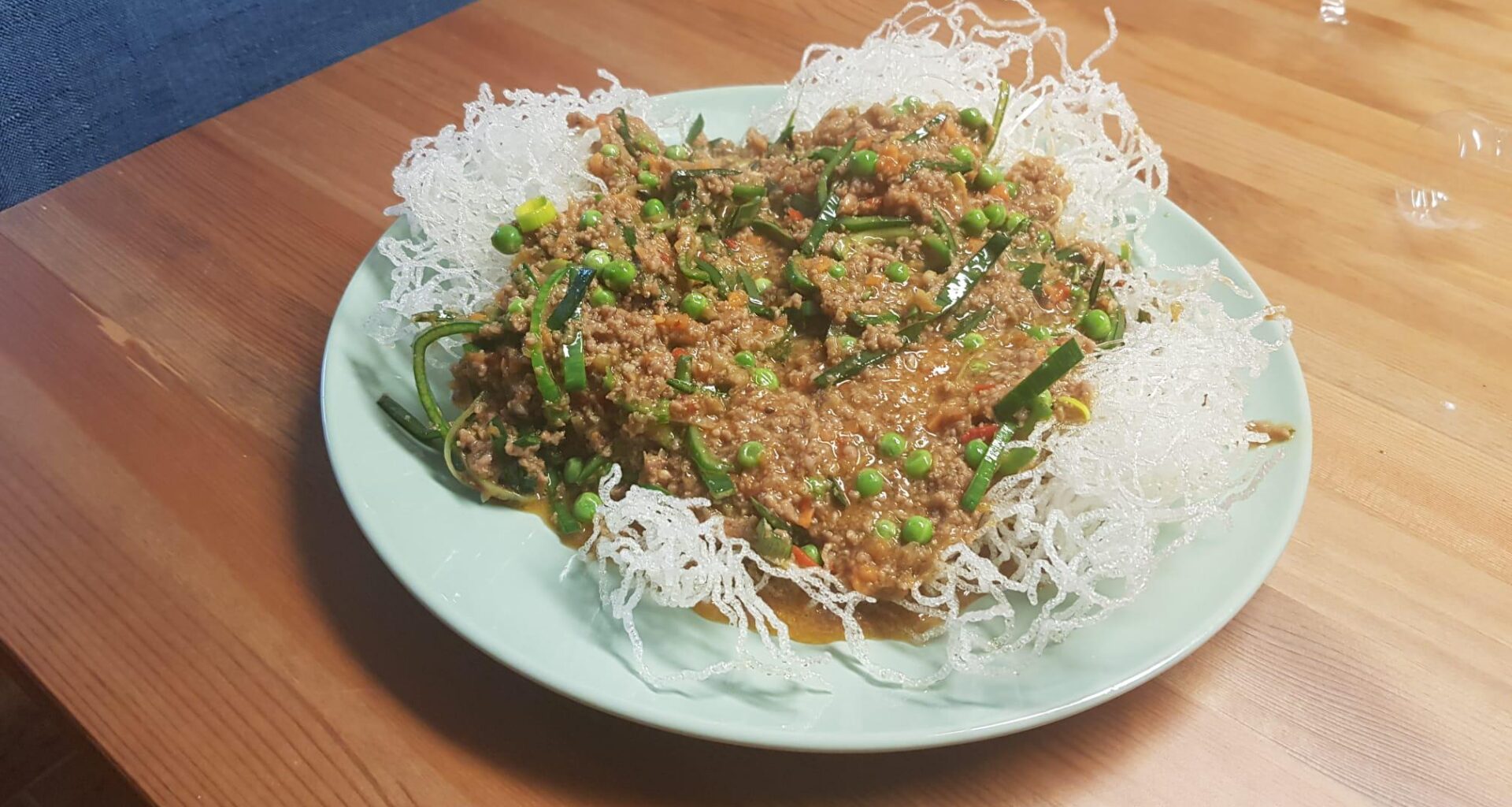 i made ma yi shang shu (ants crawling up a tree)