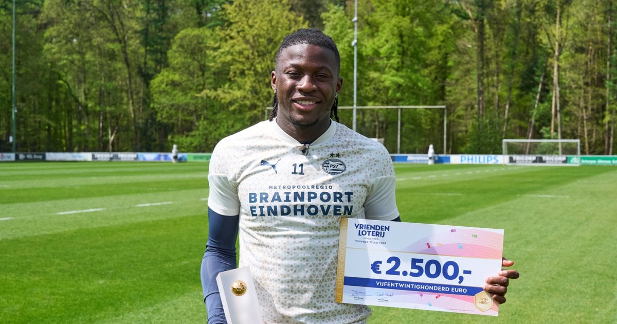 PSV attacker Johan Bakayoko is Johan Cruyff talent of the month April