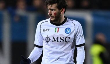 [Di Marzio] Kvaratskhelia's agent : "There is an offer from PSG, everything depends on Napoli president.", according to Di Marzio PSG have made a €100M bid.