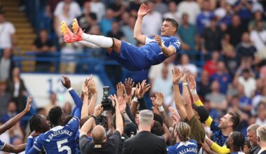 Thiago Silva: “My dream is to see my kids play for you”. “Thanks Chelsea. Thanks to the fans. I love you all. Bye bye”.